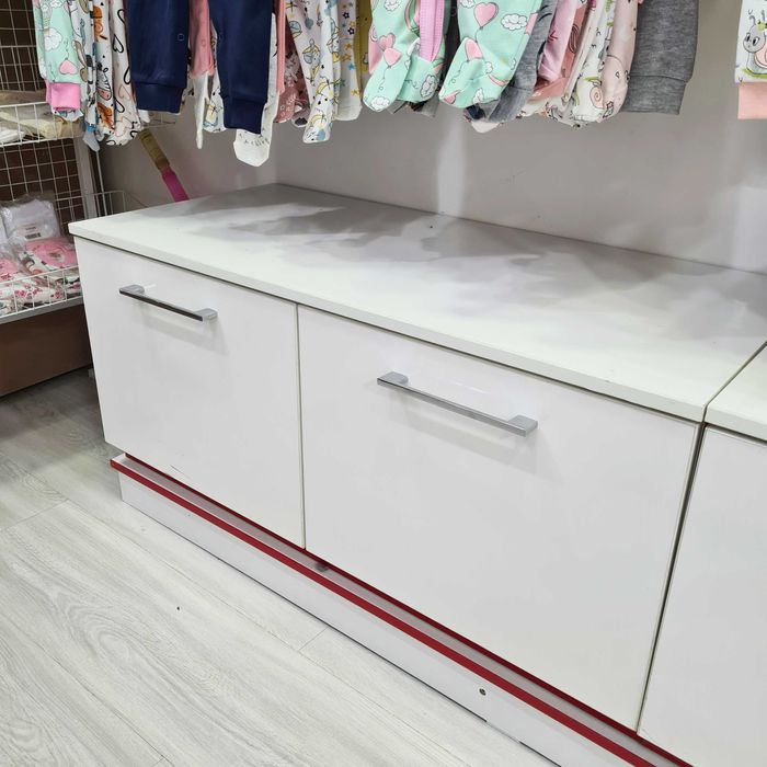 Шкаф небольшой для хранения вещей