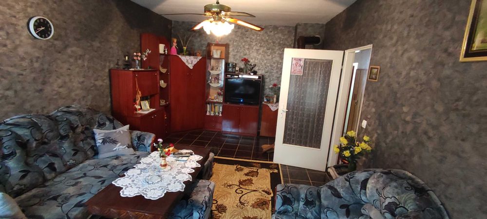 Продава се Четиристаен апартамент в с. Гложене, Област Враца - 76 кв.м за 869 €/кв.м - Снимка #3