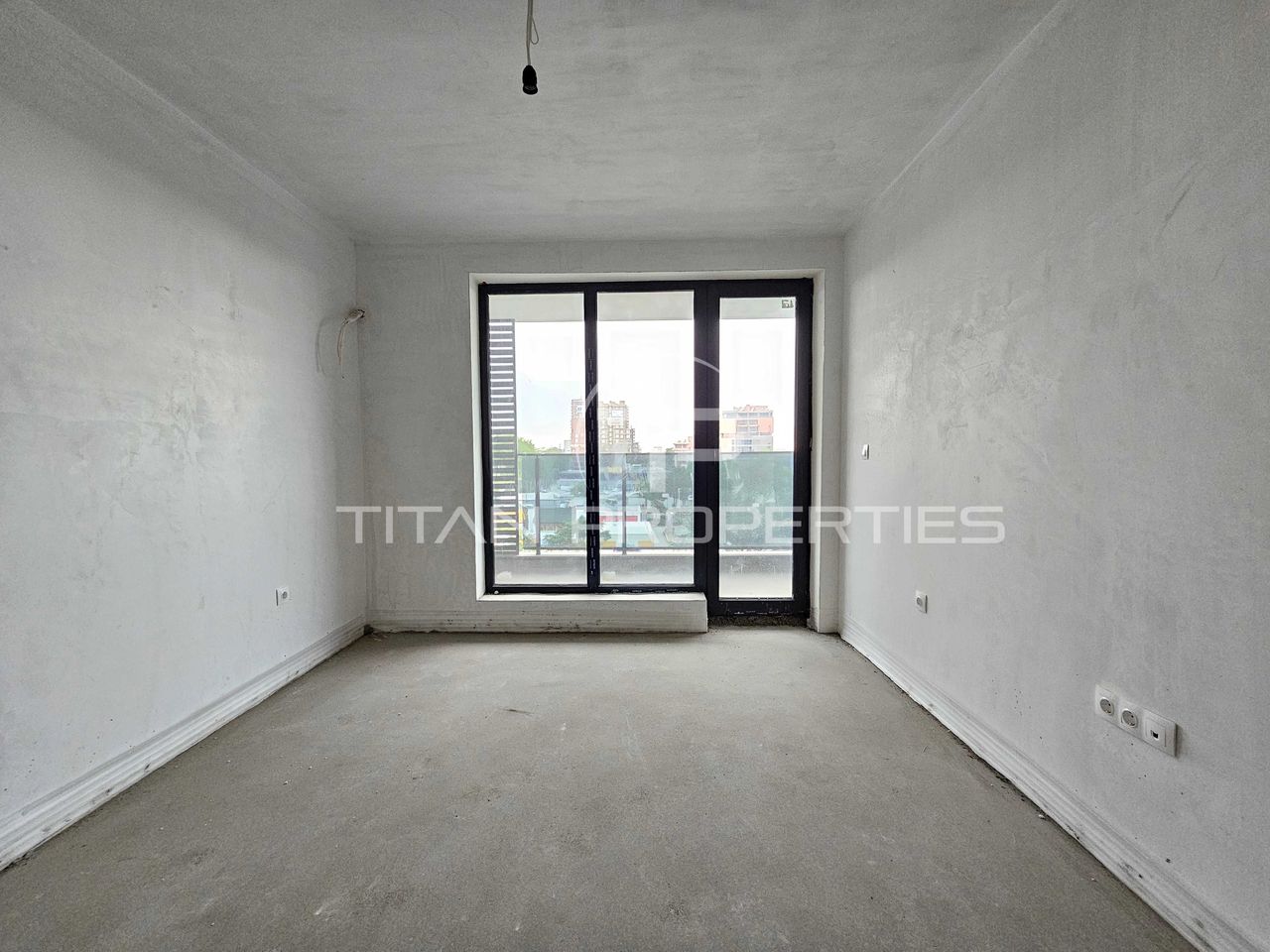 Продава се Тристаен апартамент в Пловдив, Център - 121 кв.м за 1510 €/кв.м - Снимка #2