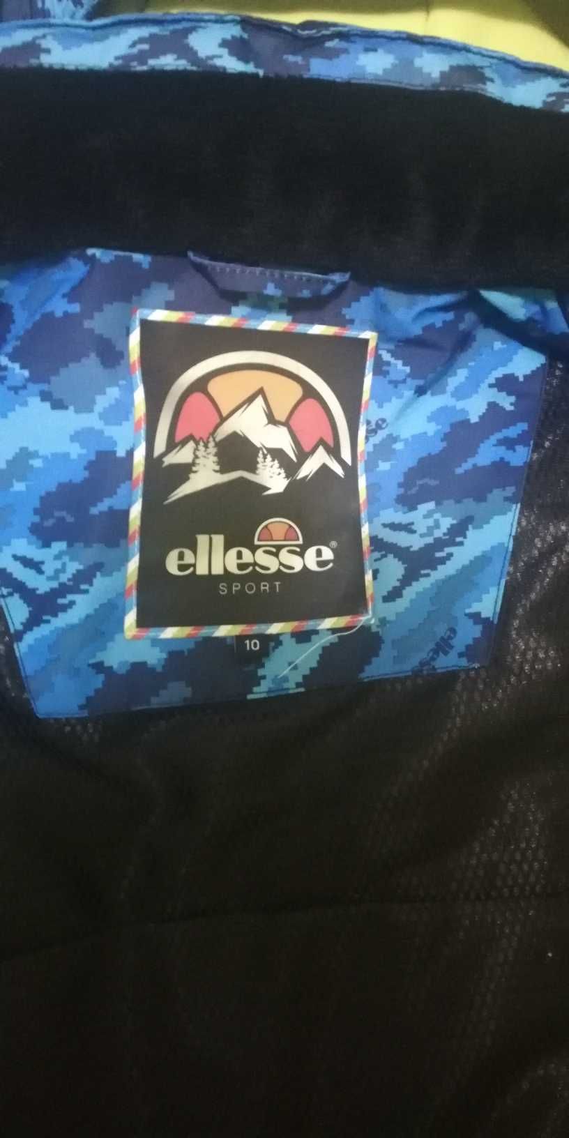 Продавам детско ски яке Ellesse размер 10