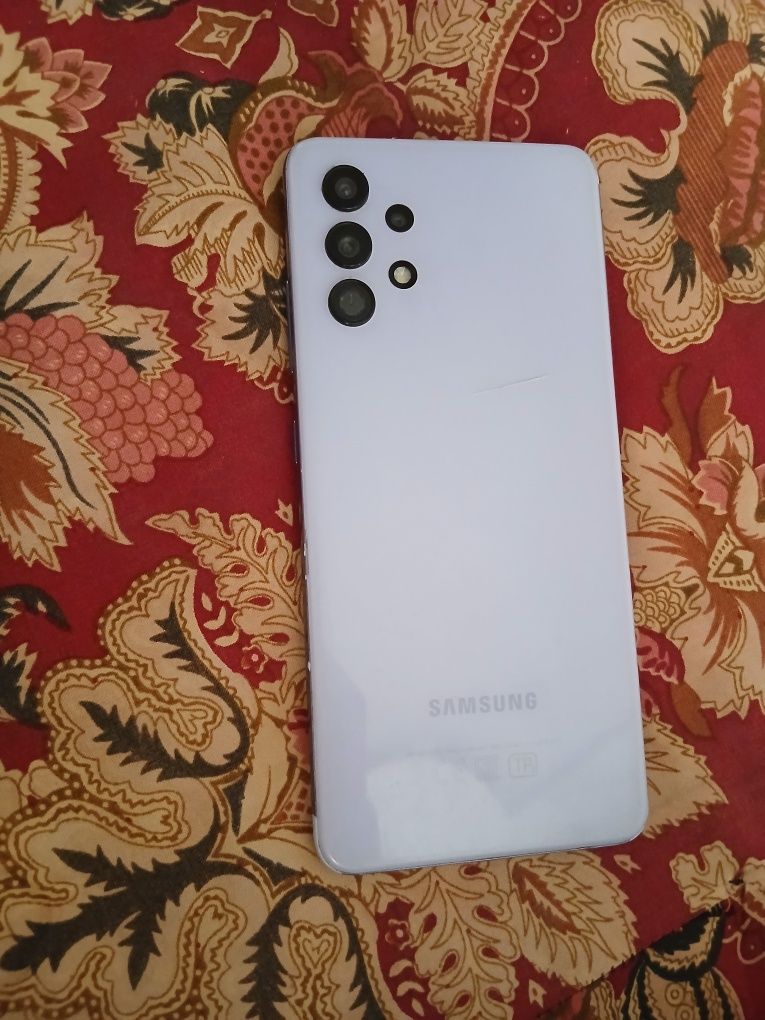 Samsung A32  sotiladi