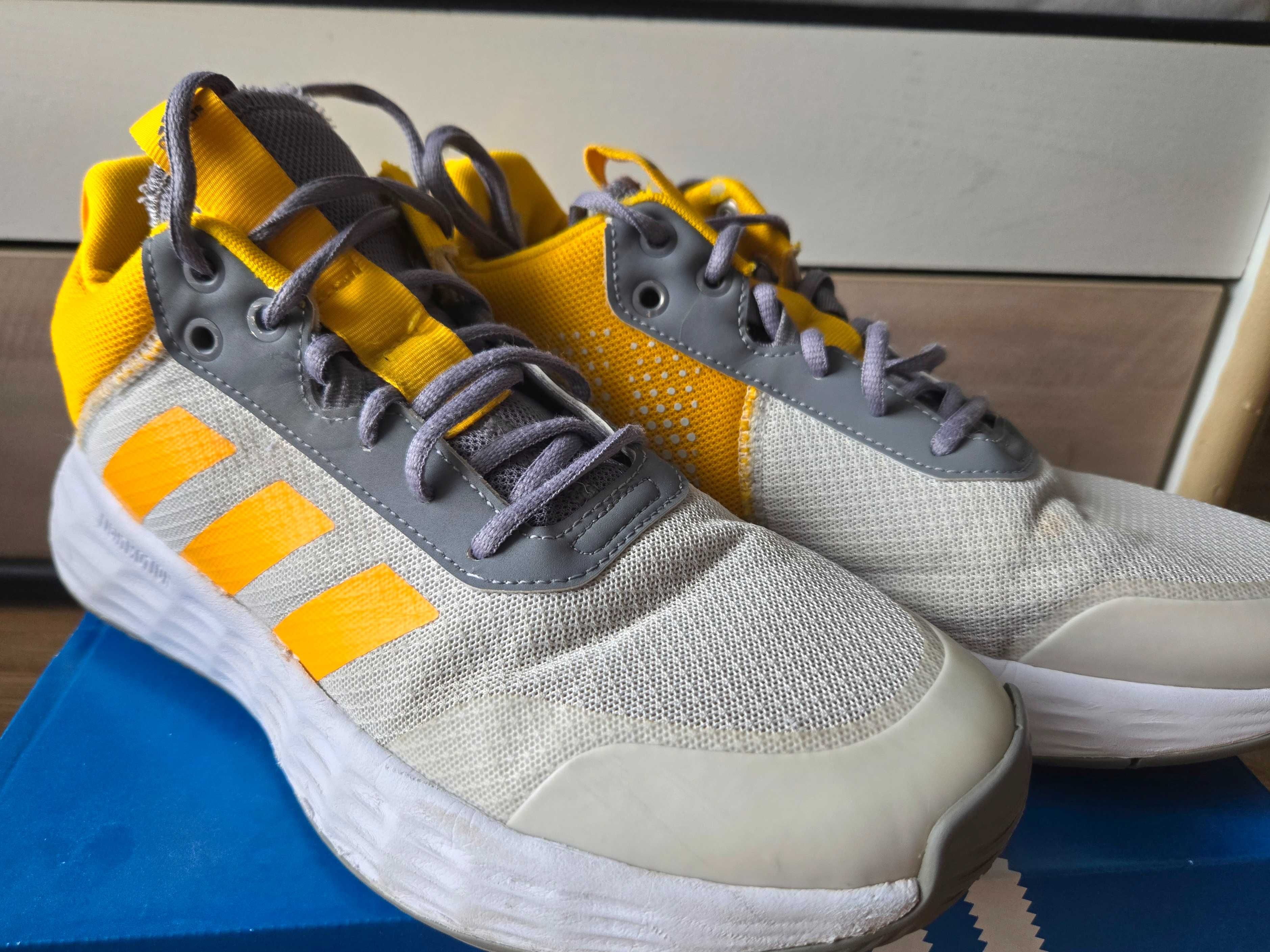Adidas  OWNTHEGAME 2.0