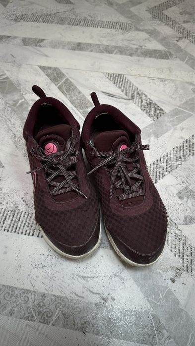 Кроссовки NIKE EU38.5