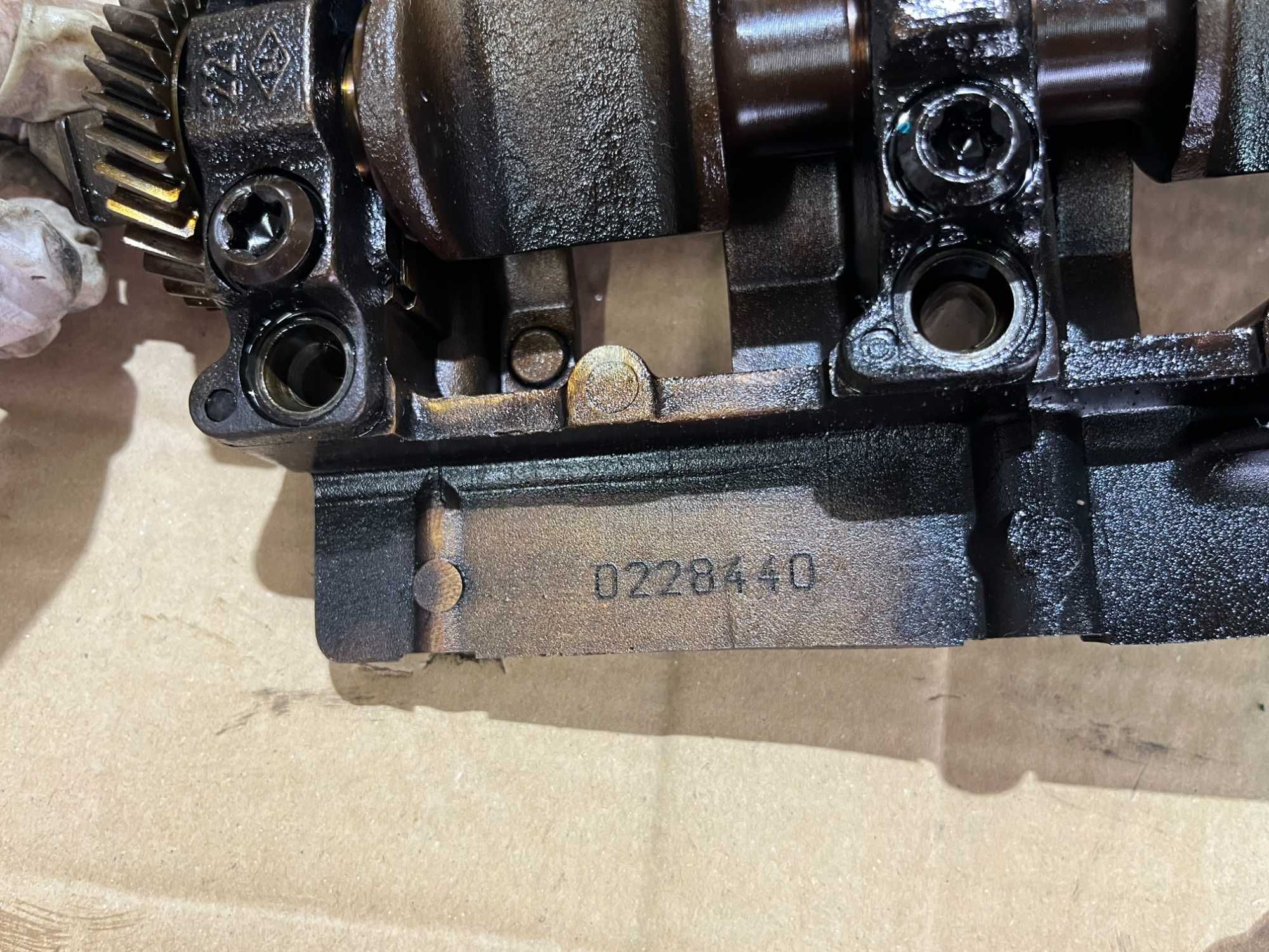 Маслена помпа за BMW E46 316 / 318 (N42)