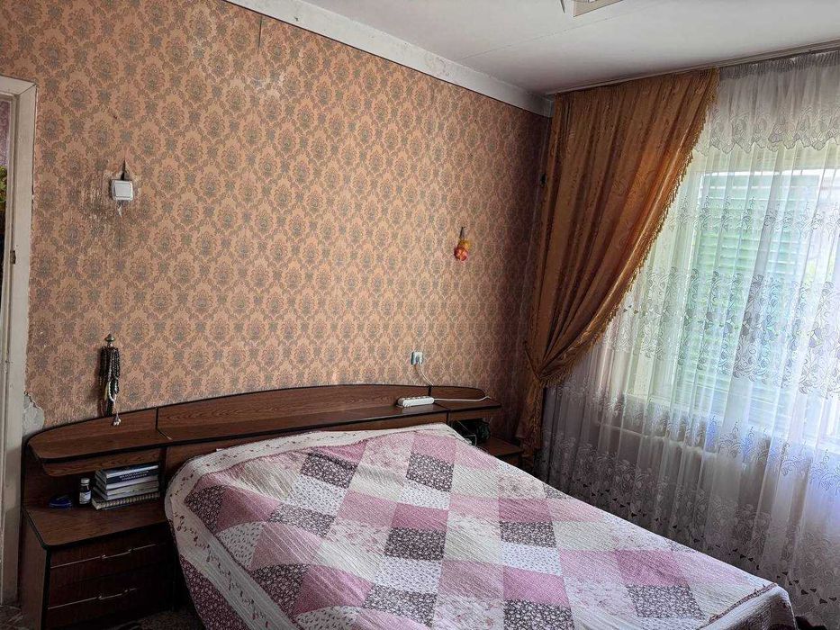 Юнусабад 18 квартал, 4/3/4 кирпич 77 серия 90 кв.м. =