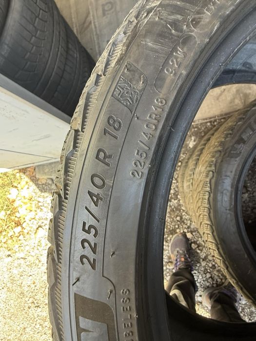 225/40/18 Michelin 4бр