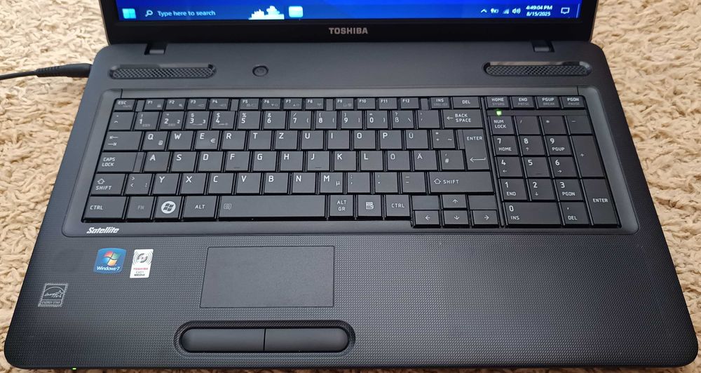 Laptop Toshiba AMD E300 17 43Cm Ram 4Gb Windows 10