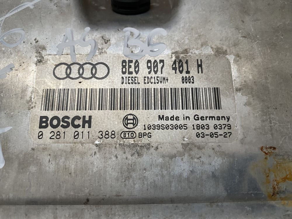 Ecu / Calculator motor Audi A4 B6 2.5 TDI : 8E0907401H