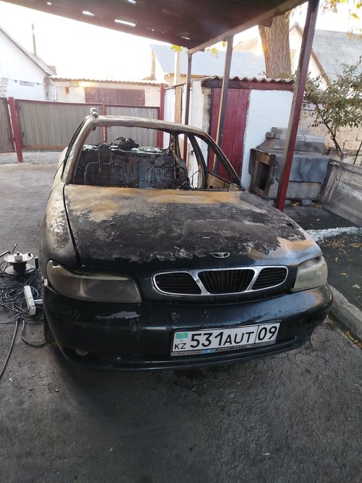 Продам машину Дэу Нубира