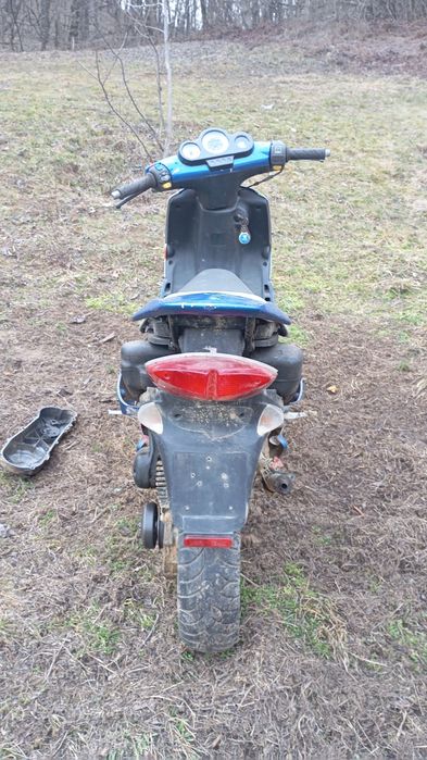 Vand scutere pentru piese