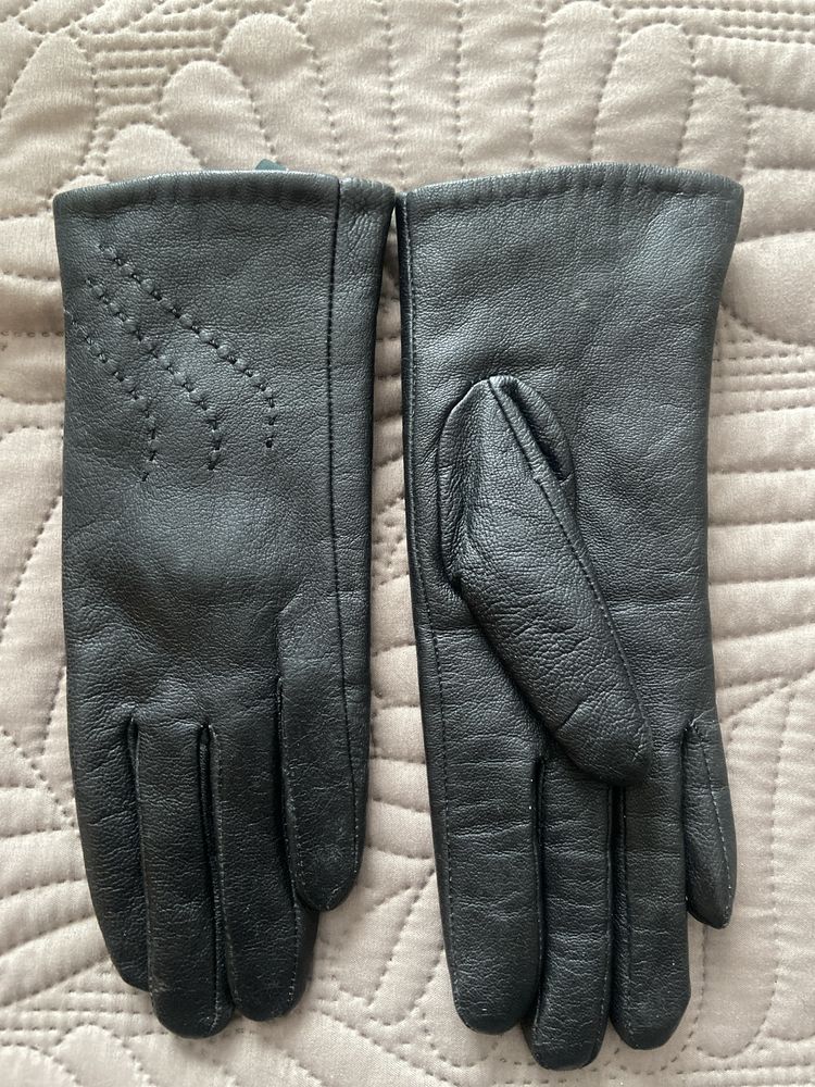 Кожанные перчатки