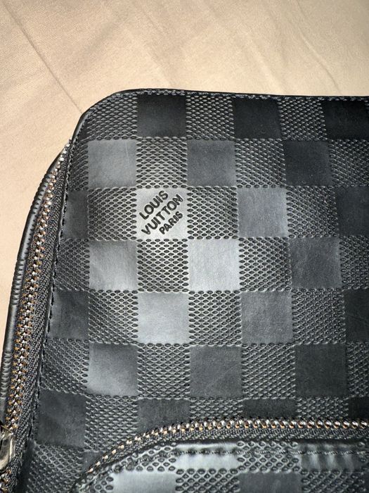 Чантичка на Louis Vuitton