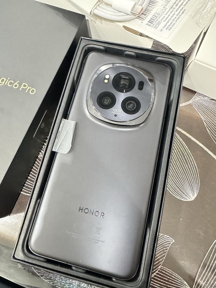Honor magic6 pro чисто нов не е използван!