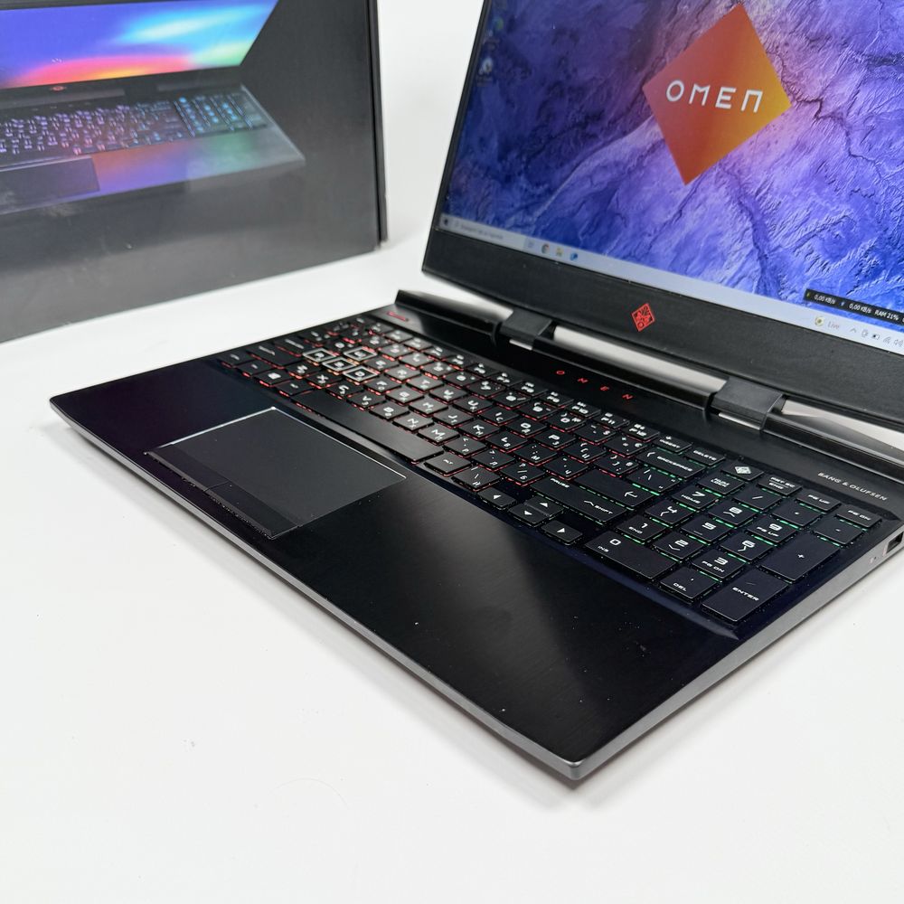 HP Omen 15/RTX 2060 6GB/i5-9300H/16GB DDR4/512GB NVMe/RGB клавиатура