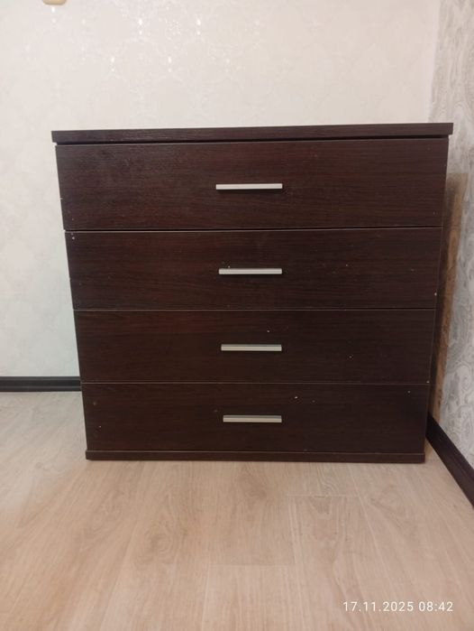 Продам Комод в отличной состоянии