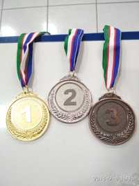 медалы из Китай 1 2 3 разный есть наличие
