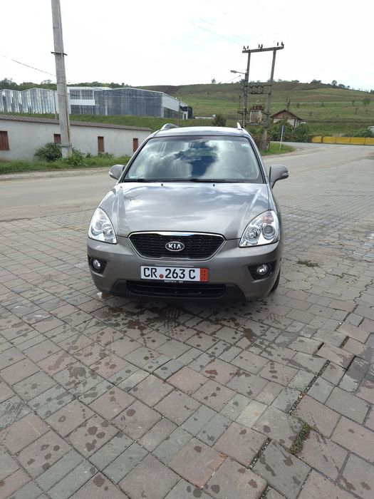 Vand Kia carens 1.6