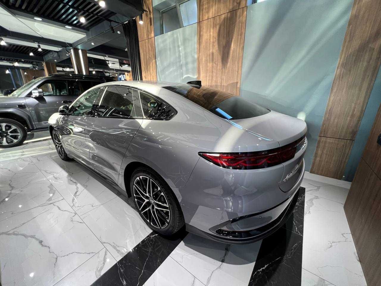 BYD Han 701 km BROOKLYN GREY ENG ARZON NARXDA sotuvda tayyor