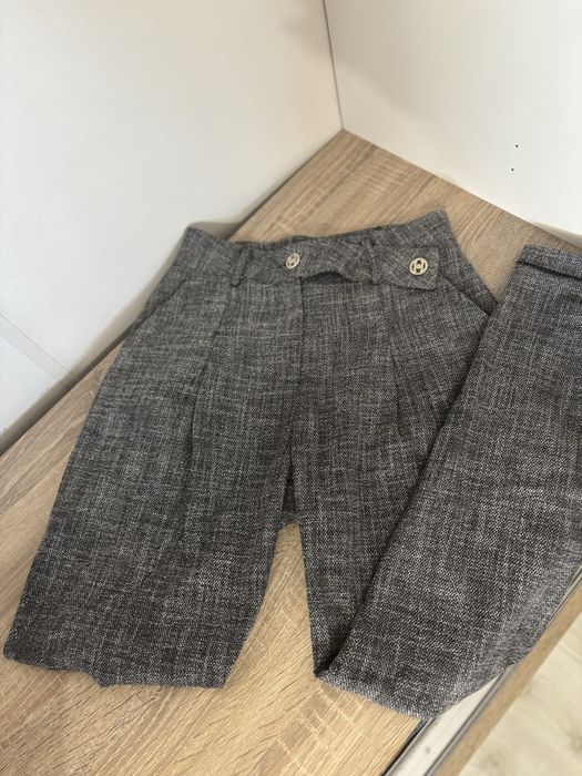 Наличен дамски костюм