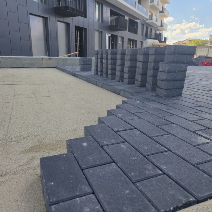 Pavele Curte/Pavaje /  Dale/Borduri  -Bragadiru Ilfov