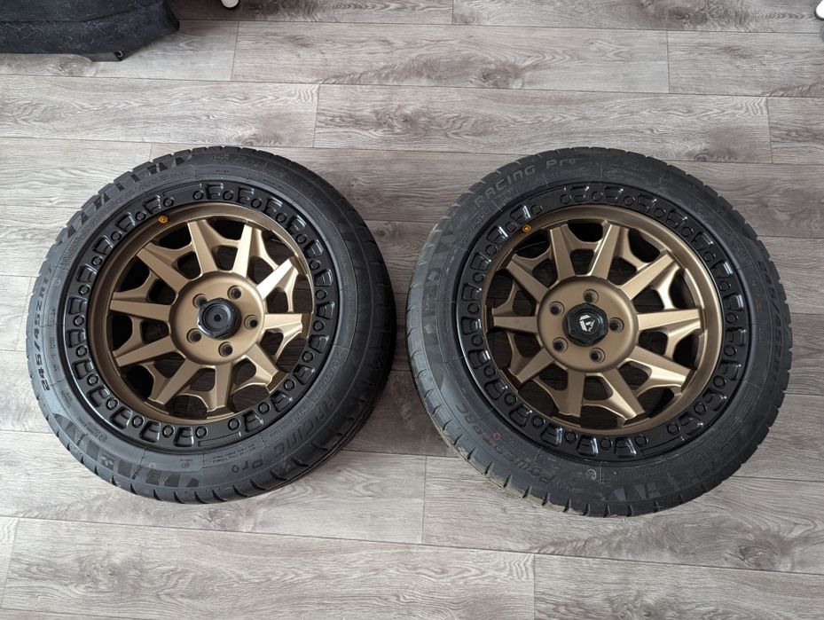 Kipardo 127 с резиной 9x17/5x114.3 D67.1 ET0