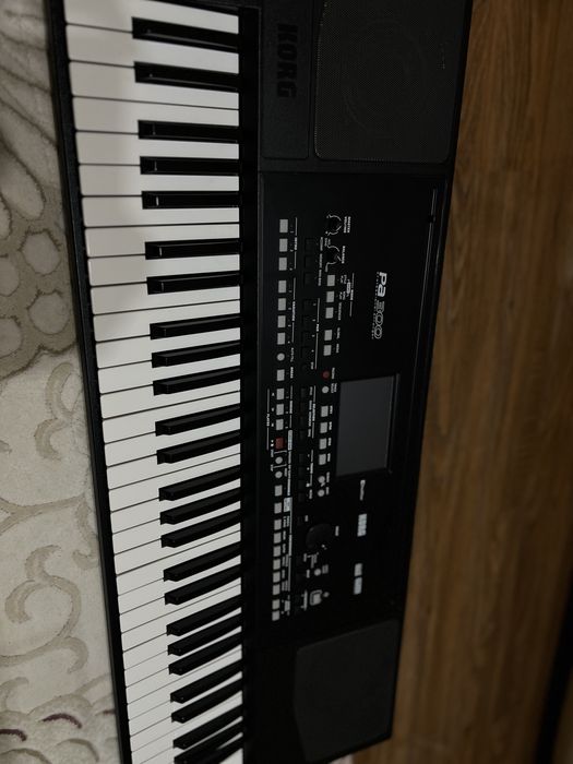 Orga Korg-PA300 Aranjor