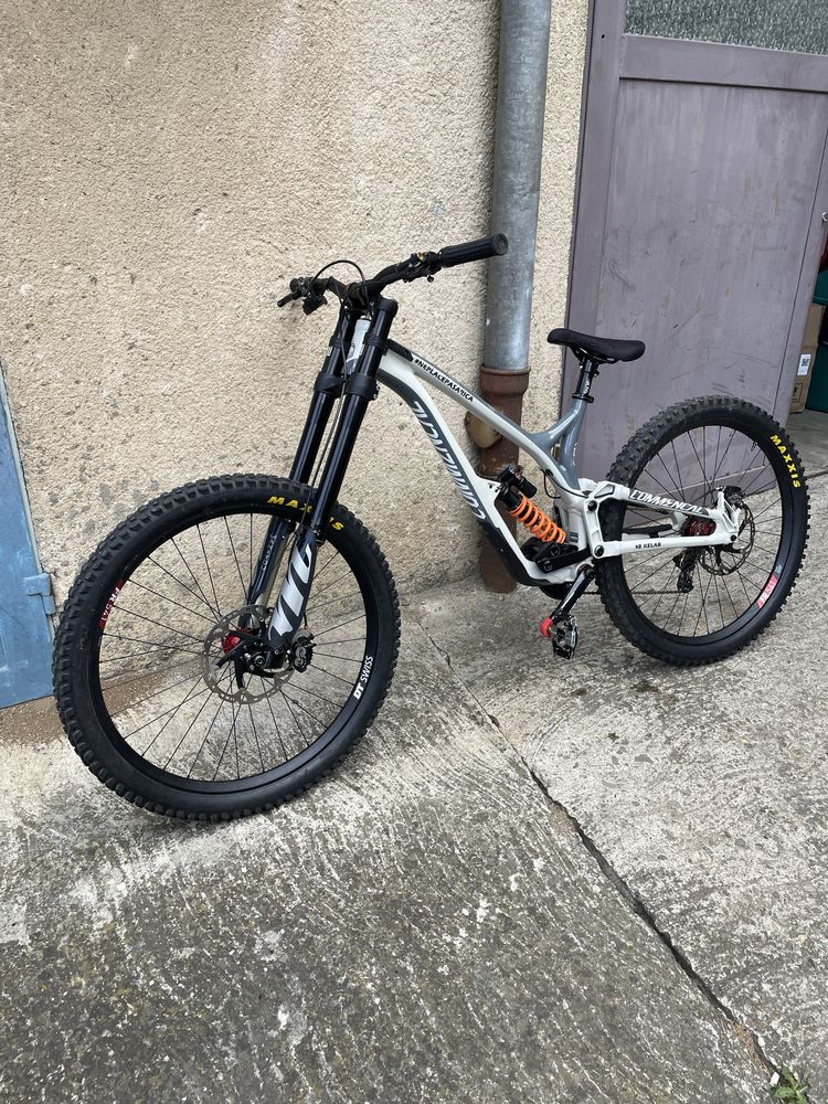 Bicileta commencal supreme v4.3 27.5