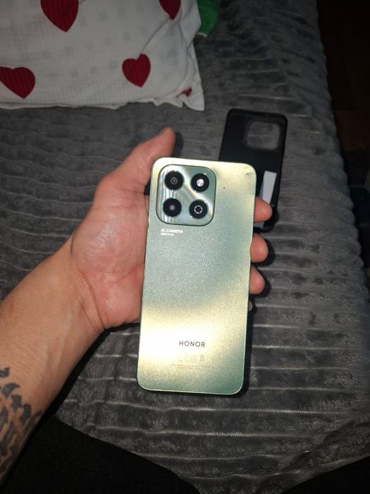 HONOR X6b с документами