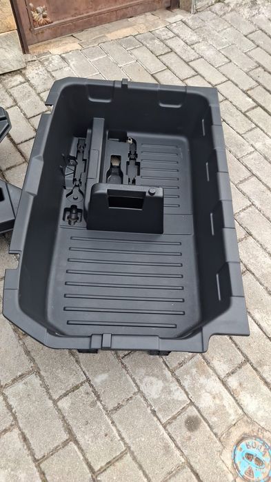 Кора /органайзер  багажник  за коша на  резервна гума и инструменти