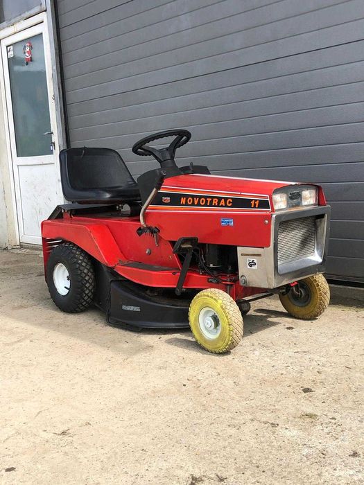 tractoras pentru tuns gazonul NOVATRAC 11