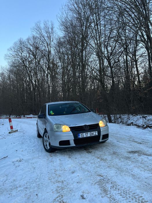 Vând golf 5 1.9 tdi