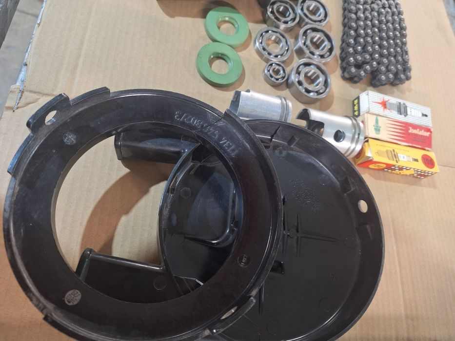 Продавам останали отигинални части от симсон и етз 250