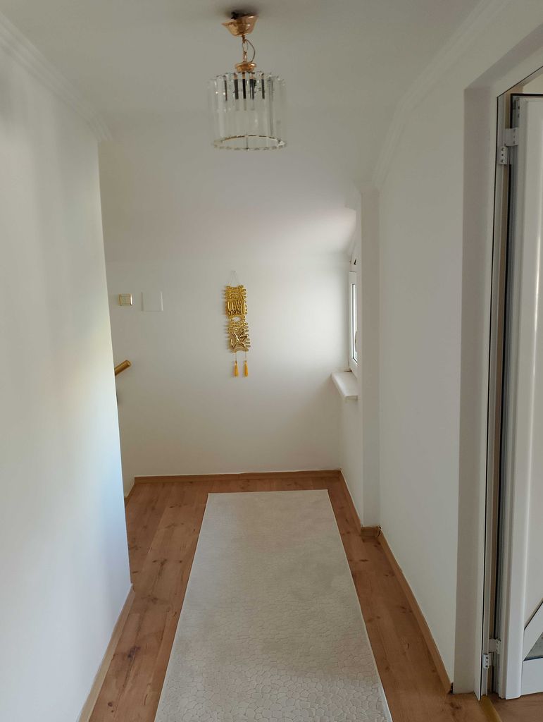 Продава се Къща в Добрич, Христо Ботев - 120 кв.м за 1828 €/кв.м - Снимка #5