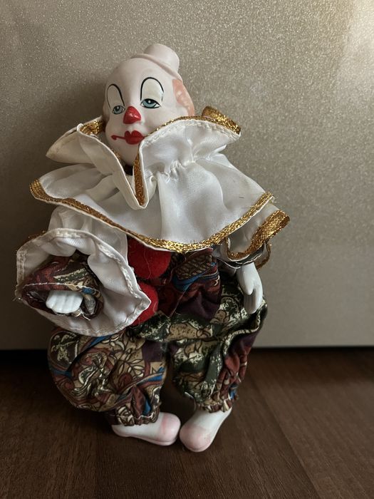 Papusi din portelan