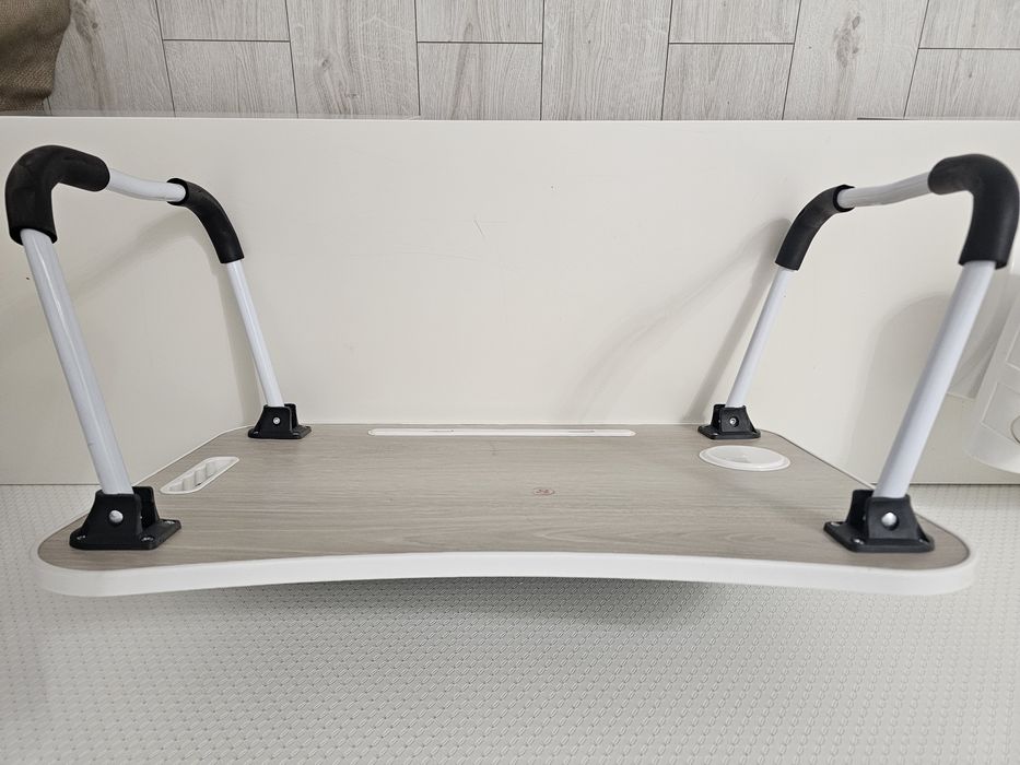 Стол для ноутбука