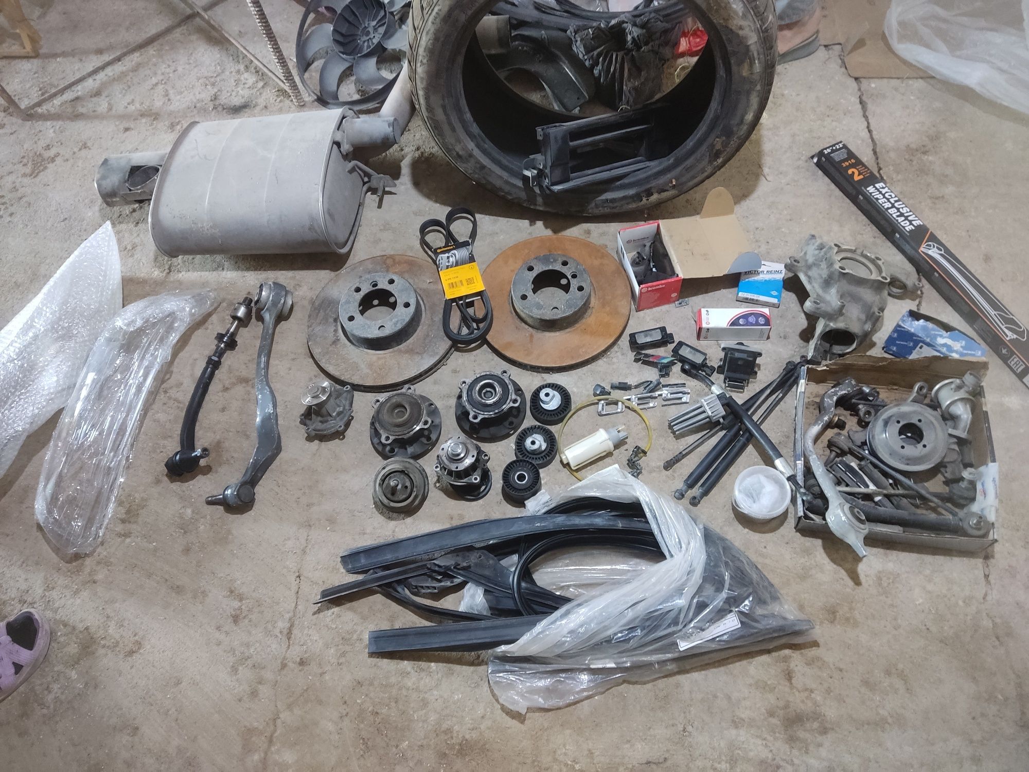 BMW E39 zapchastlari sotiladi