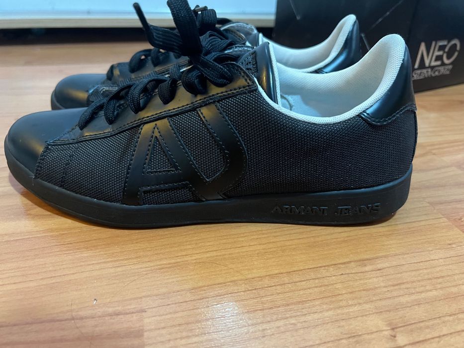 Оригинални кожени мъжки обувки Armani Jeans, черни, номер 42