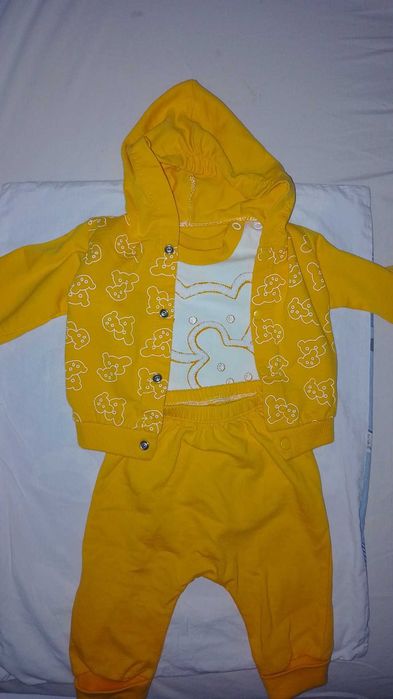 Vând hăinuțe bebeluș noi, cu eticheta