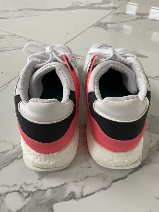 Adidas Originals Equipment / Ultraboost