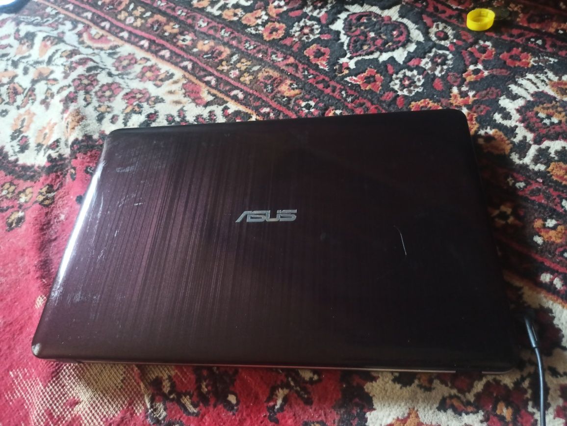 Asus Vivobook model R541N