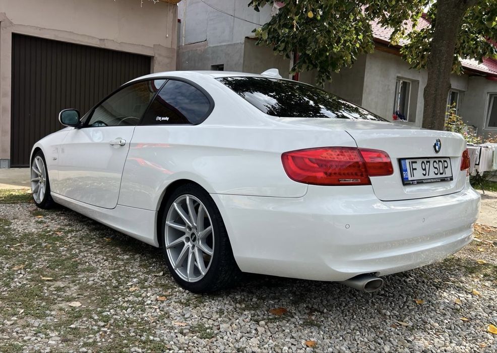 BMW 320D-177Cp-E92 Coupe-Facelift-2011-Impecabil-Variante-Keyless Go/E