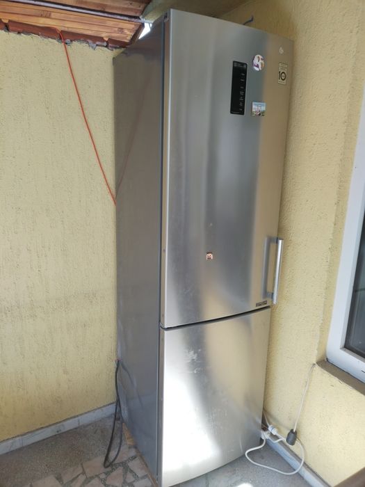 Хладилник LG с фризер и No frost