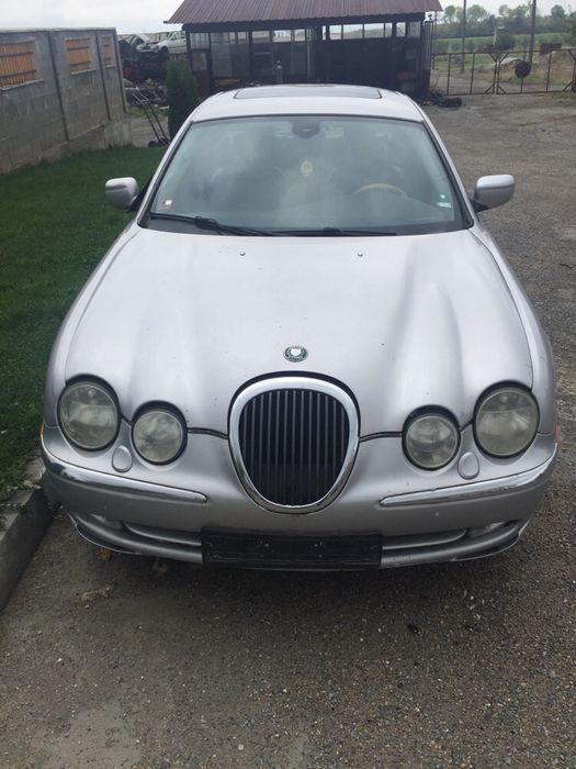 Jaguar S-type на части