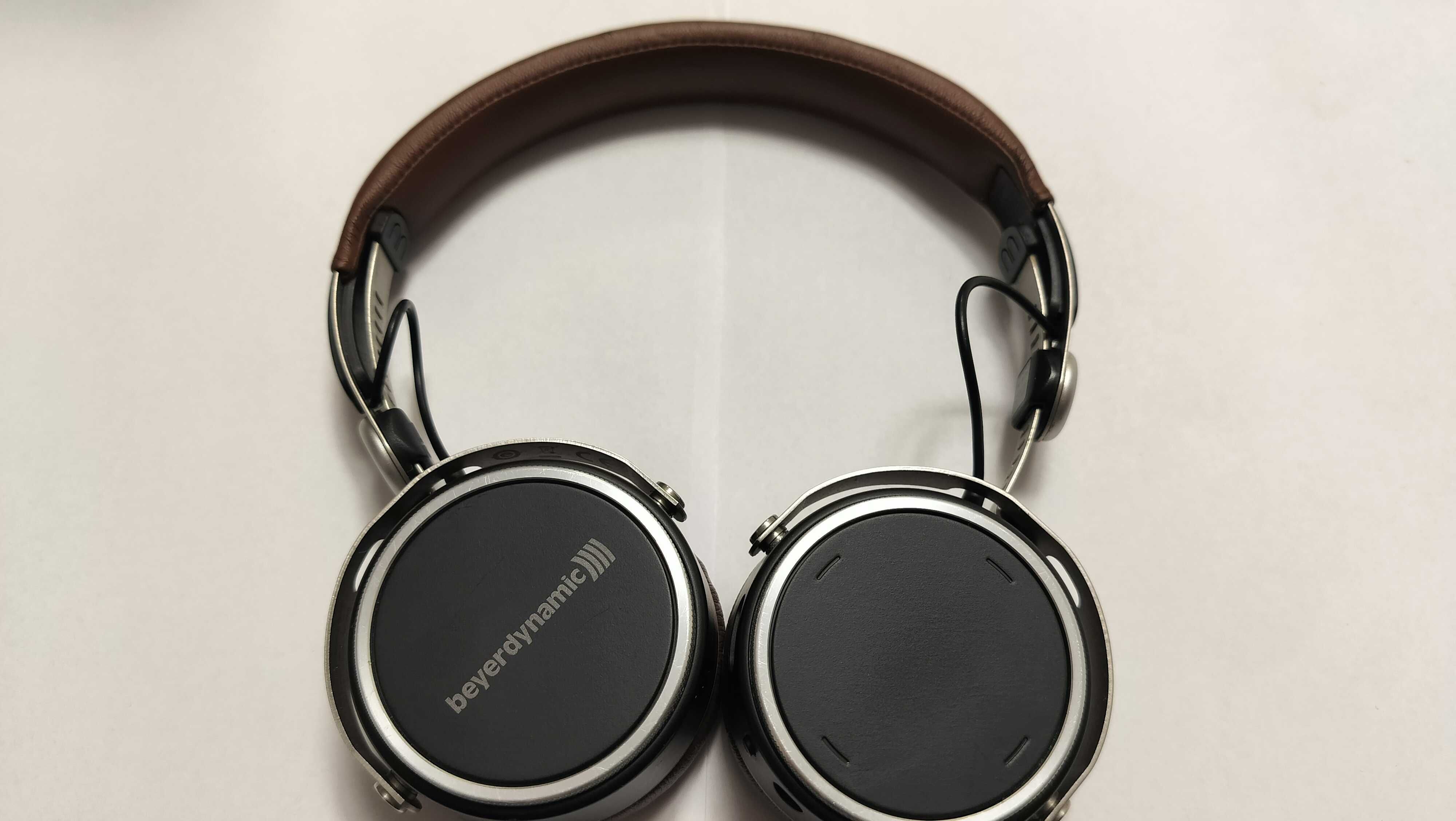 Casti On Ear HI-FI Beyerdynamic Aventho Wireless aptX HD AAC and SBC