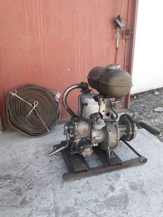 Мотопомпа для перекачки и полива участка