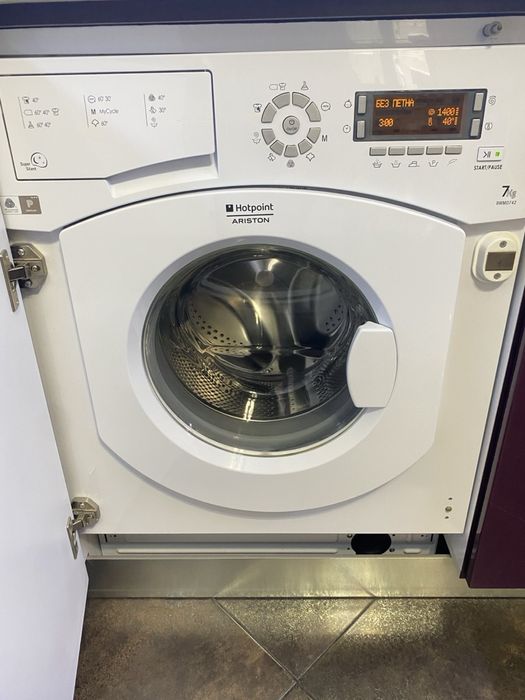 Пералня HOTPOINT ARISTON за вграждане