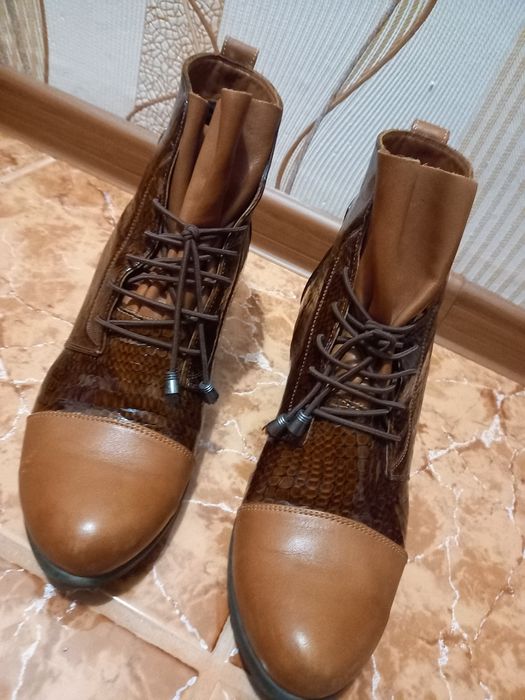 Дамски боти естествена кожа