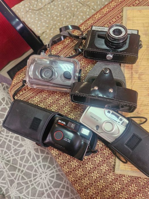 Продават се фотоапарати