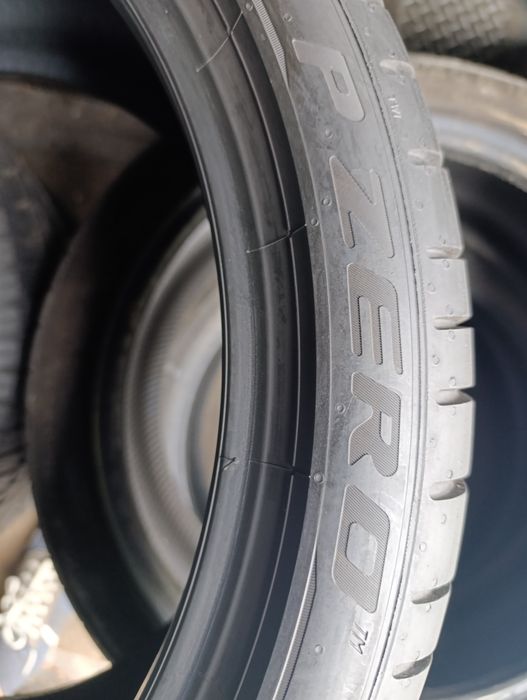 Anvelope de vara 255 35 19 Pirelli Runflat dot 2022