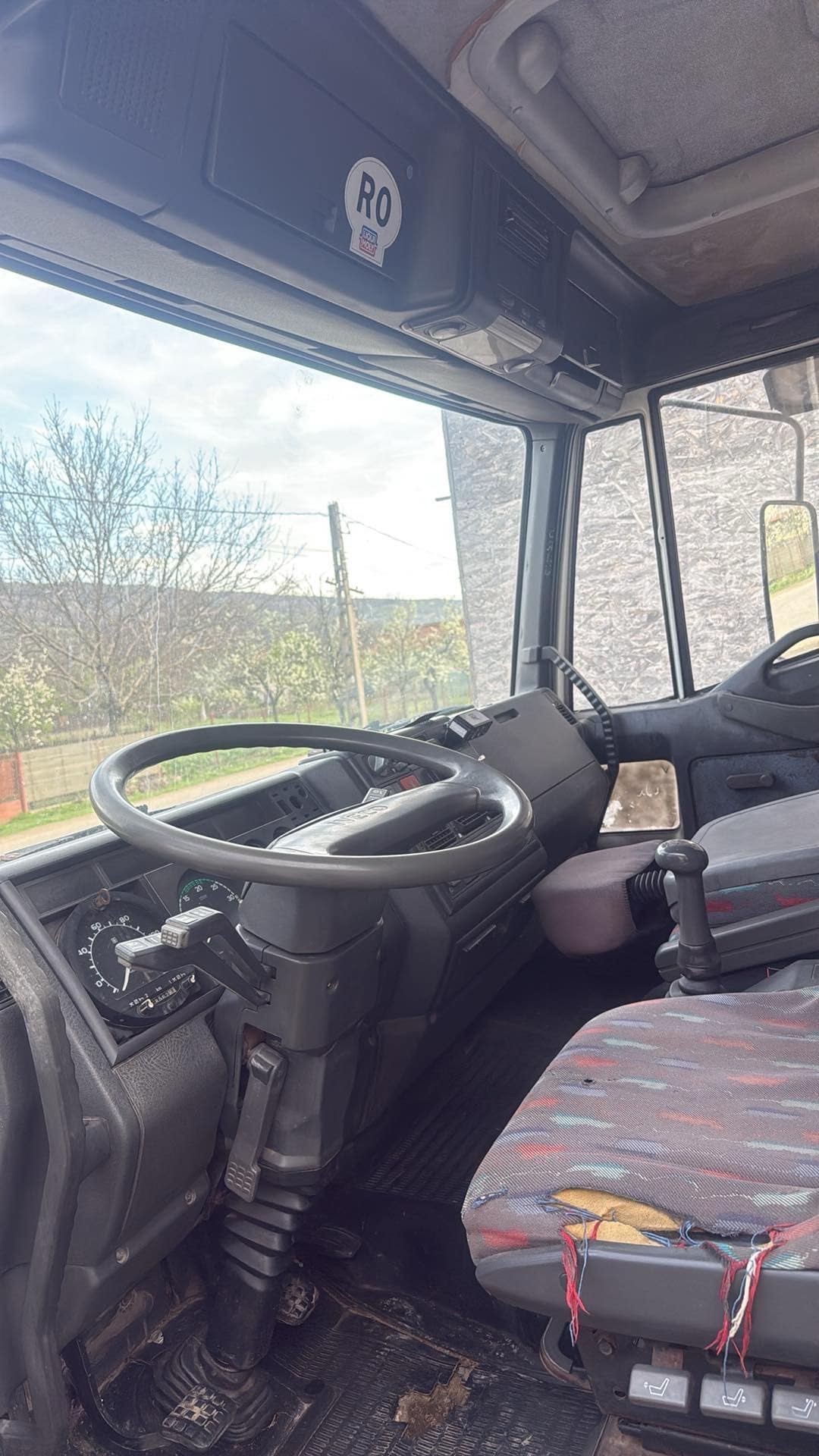 Vând sau dezmembrez iveco eurocargo 75e15 motor tector